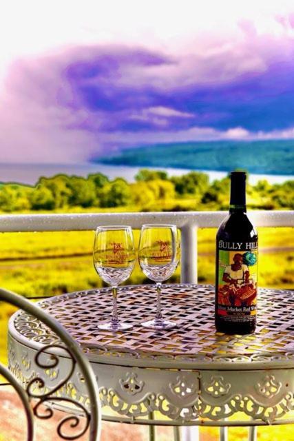 A Cayuga Lakefront - Alt, New York