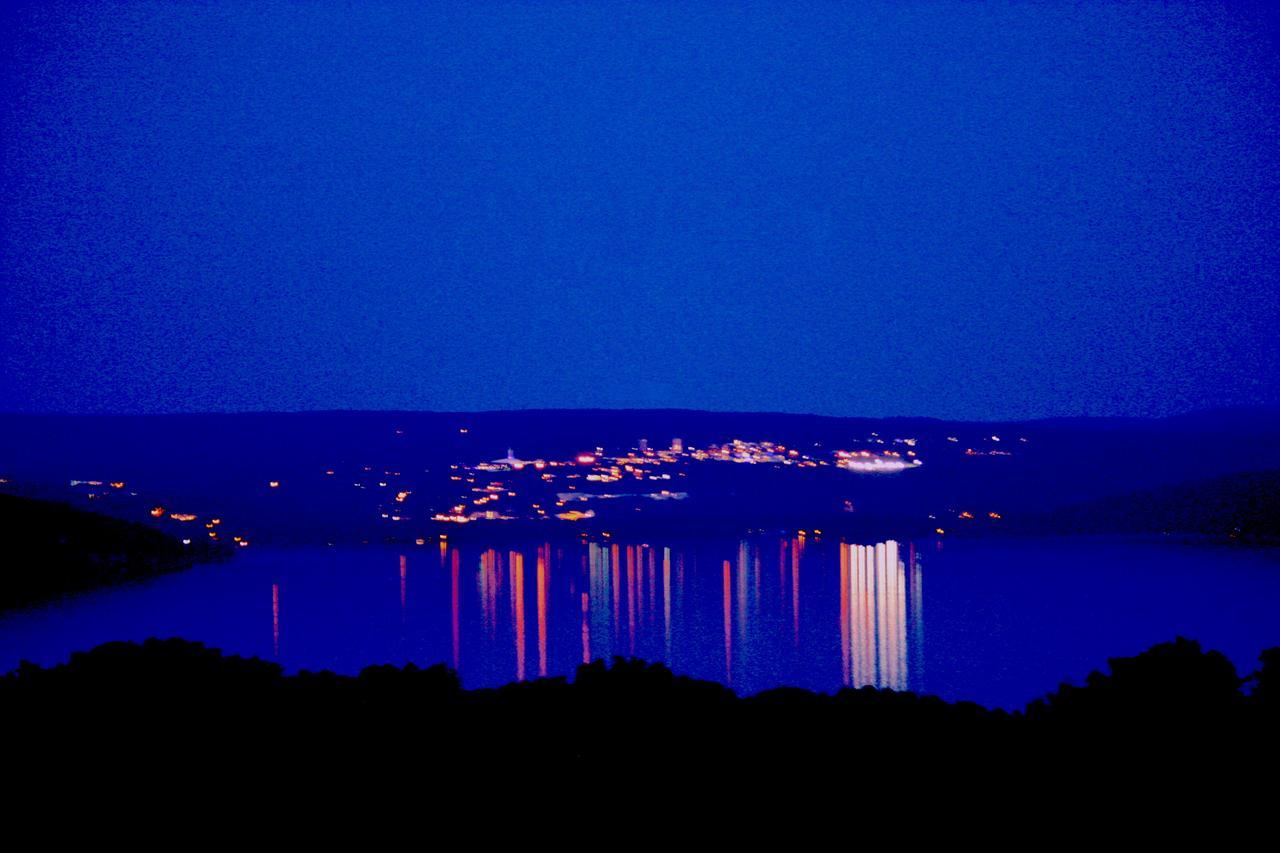 A Cayuga Lakefront - Alt, New York 3* Ithaca